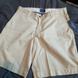 Men's casual khaki shorts